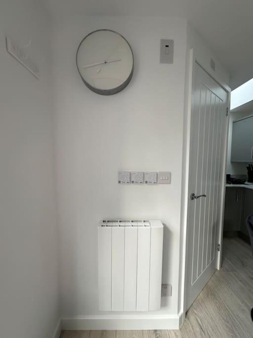 Whitsun Studio - Brand New Listing! Bristol Zewnętrze zdjęcie